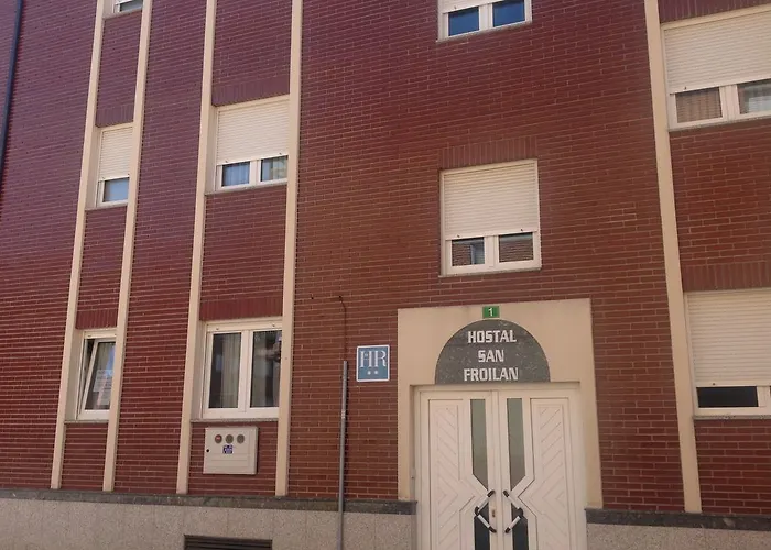 게스트하우스 San Froilan 2*