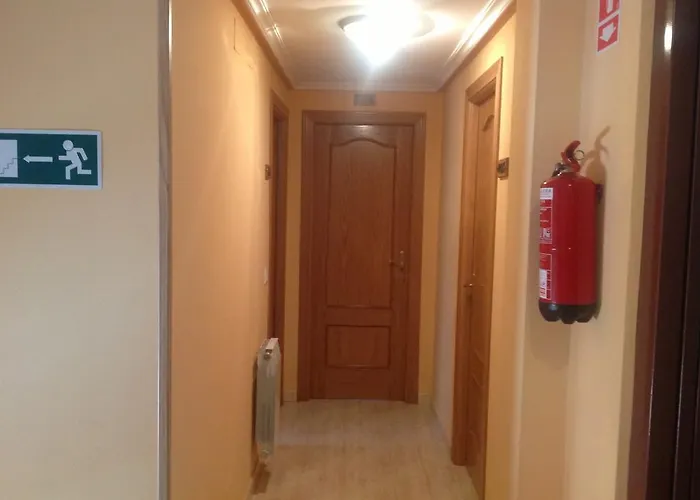 게스트하우스 San Froilan 2*